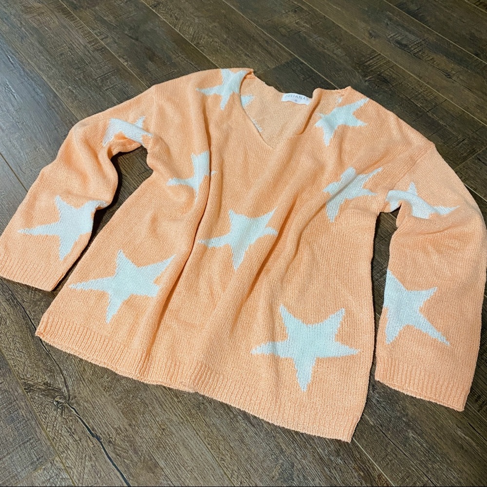 Juliana’s Medium Peach Sweater Star Pattern Stars